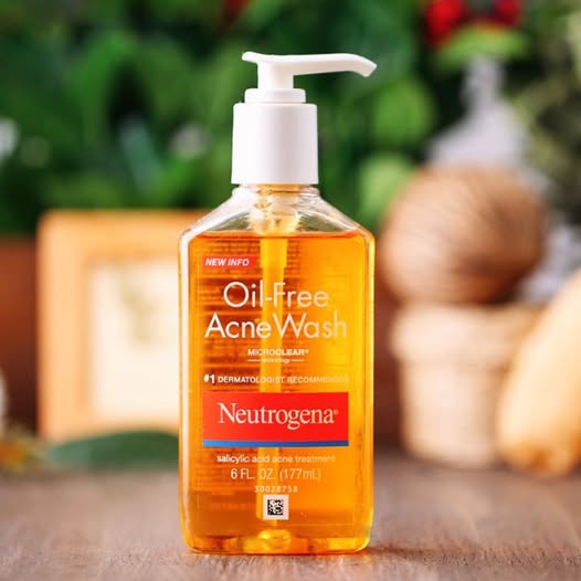 Neutrogena Oil Free Acne Wash –(177ml)